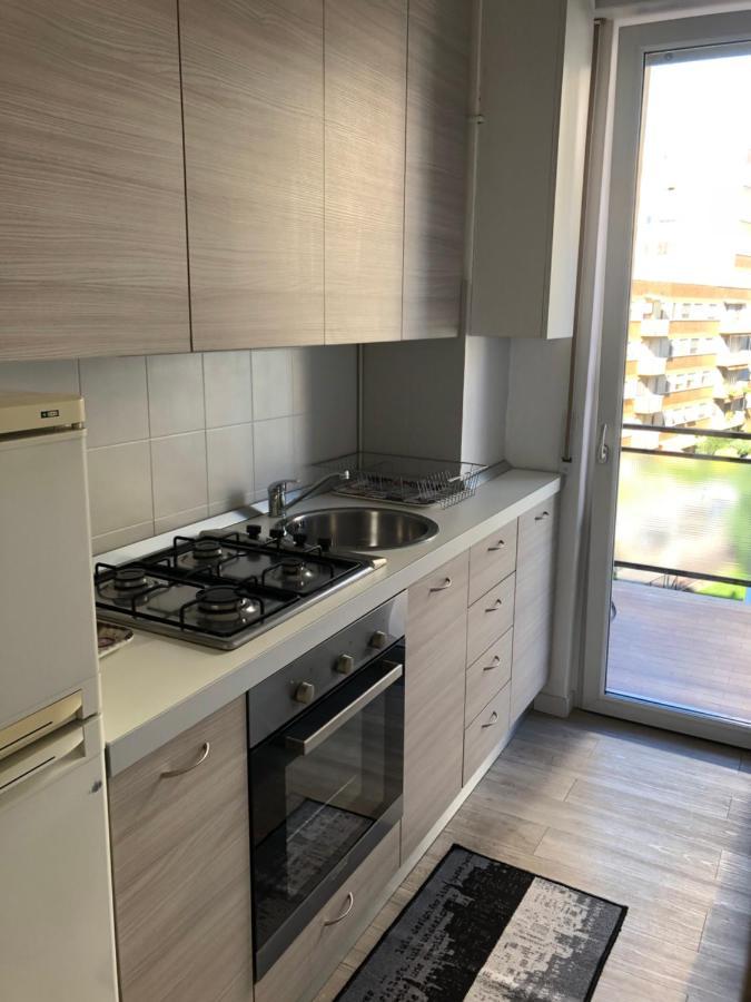 Cozyco Apartment Corsico Bagian luar foto