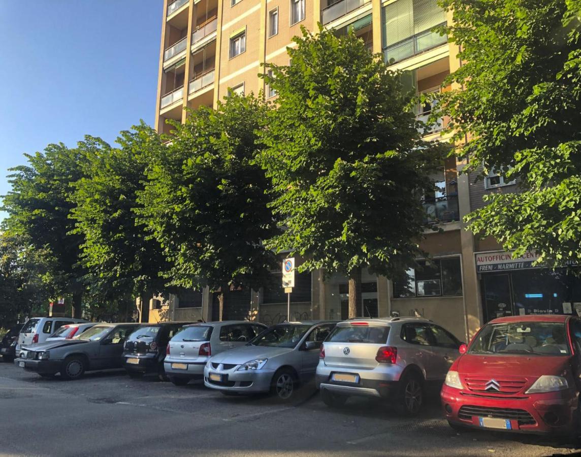 Cozyco Apartment Corsico Bagian luar foto